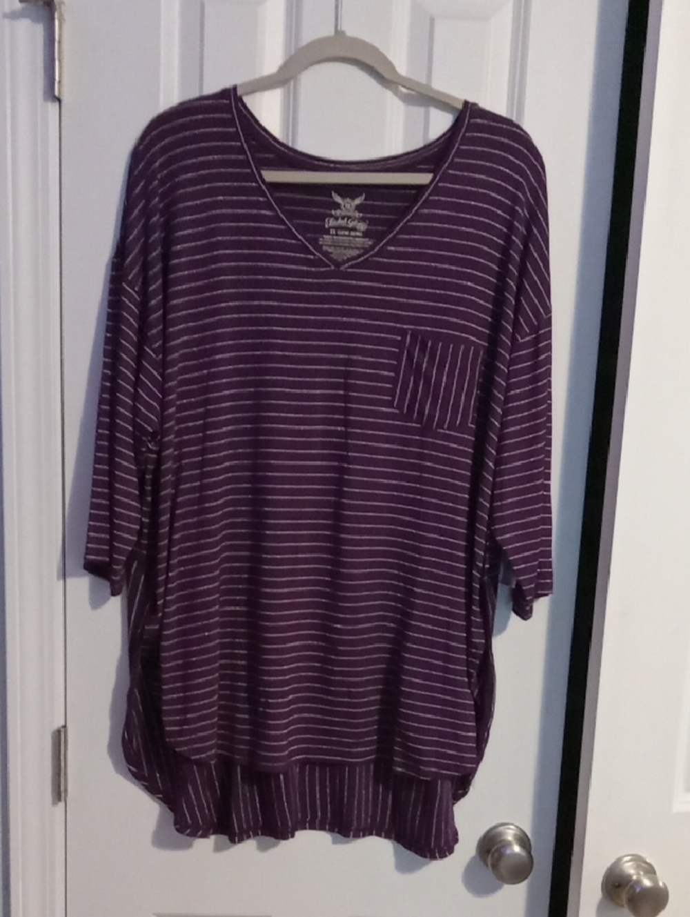 Faded Glory Purple Pearl Stripe V-Neck Top